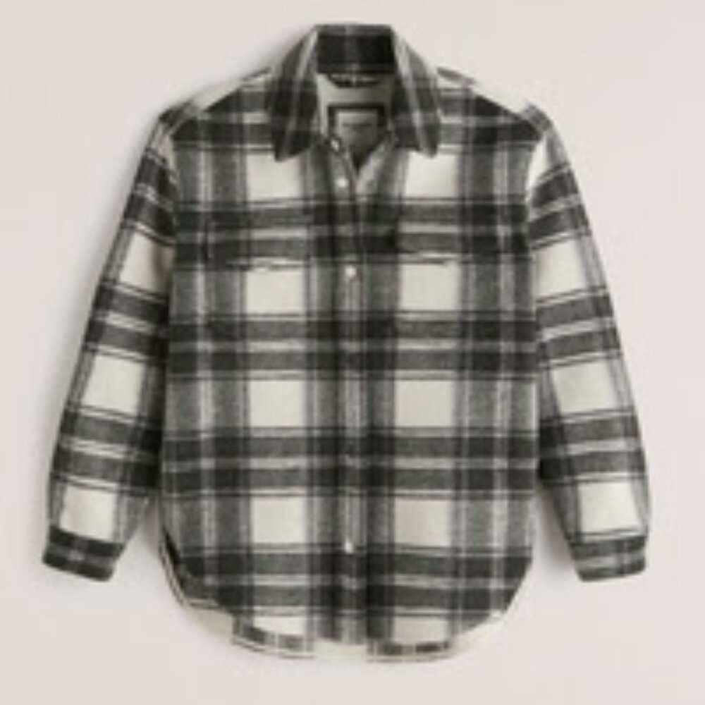 Abercrombie Women's Cozy Shirt Jacket | Green Plaid | XS | Good Used Condition